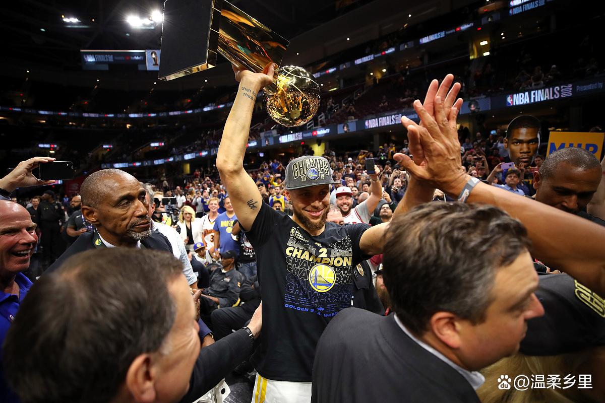 AYX- 明尼苏达森林狼训练开放日；赛前远射贴柱引观众欢呼；意甲在即；控场能力成焦点